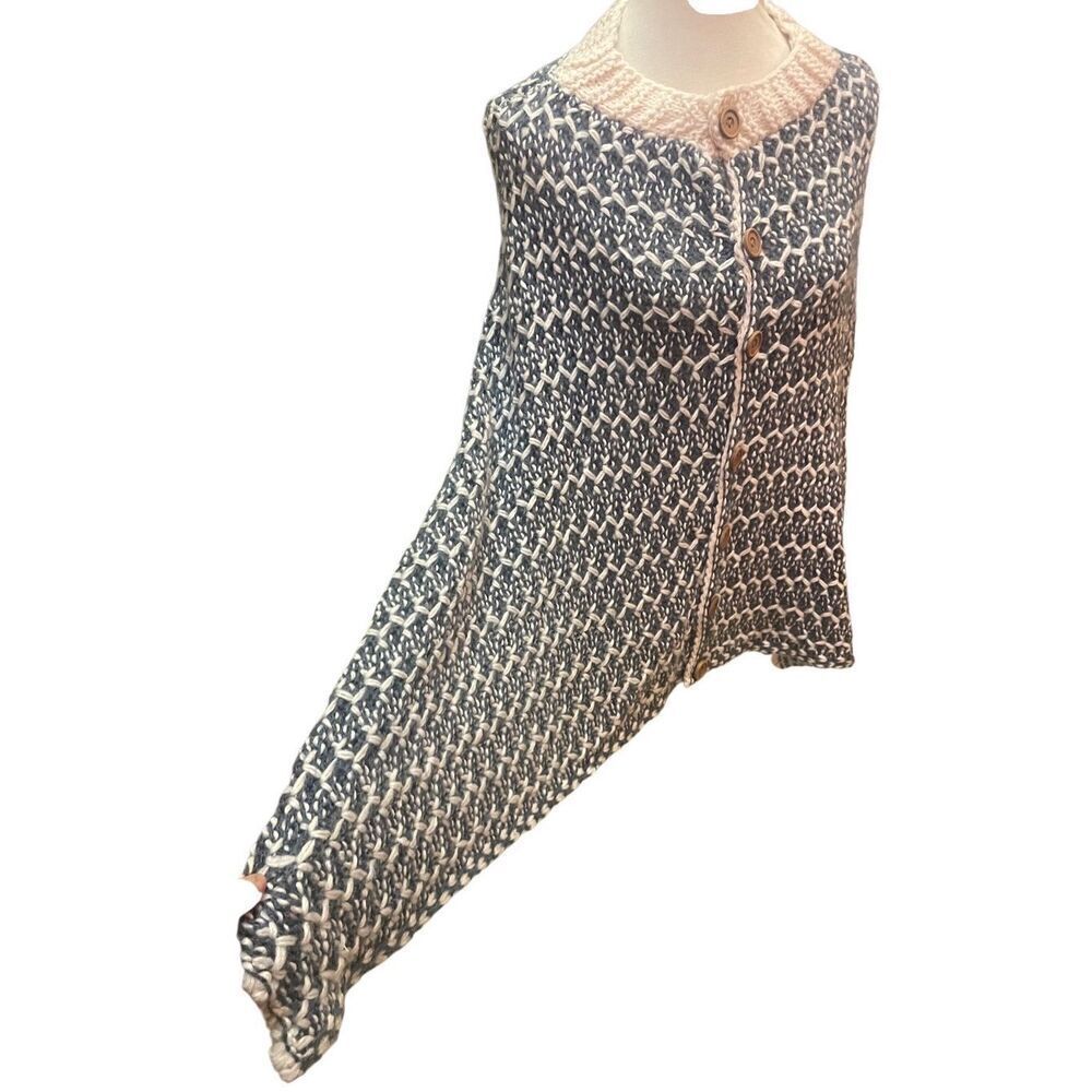 Simply Noelle Slate Blue & Cream Button Down Poncho/Shawl/Shrug-One Size - Picture 10 of 15